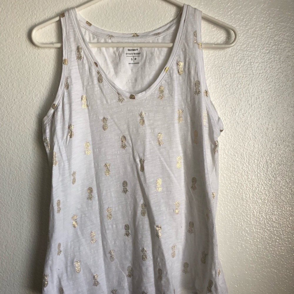 OLD NAVY ⚓️🍍Pineapple tank EUC